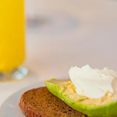 Olive Grove Beachfront & Seaview (adults Only) מלון דירות 3*